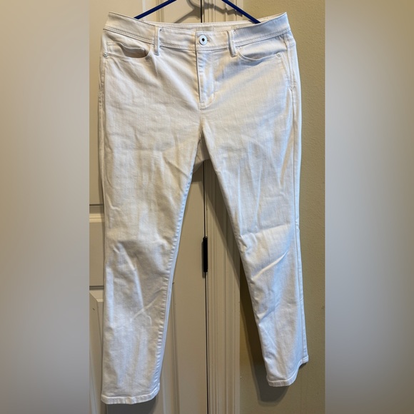 J. Jill Denim - J. Jill White Denim.  Authentic Fit.  Slim Ankle.  Size 6 petite.
